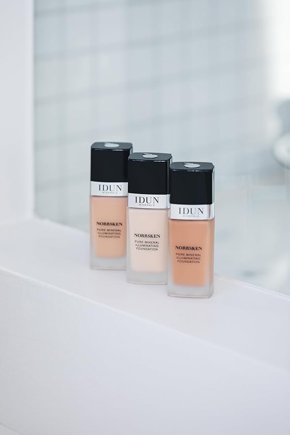 Liquid Norrsken Foundation - Silky Smooth Coverage - Luminous, Dewy Finish for Dry and Dull Skin - Water Resistant and Vegan Makeup - 209 Svea - Warm Medium - 1.01 oz