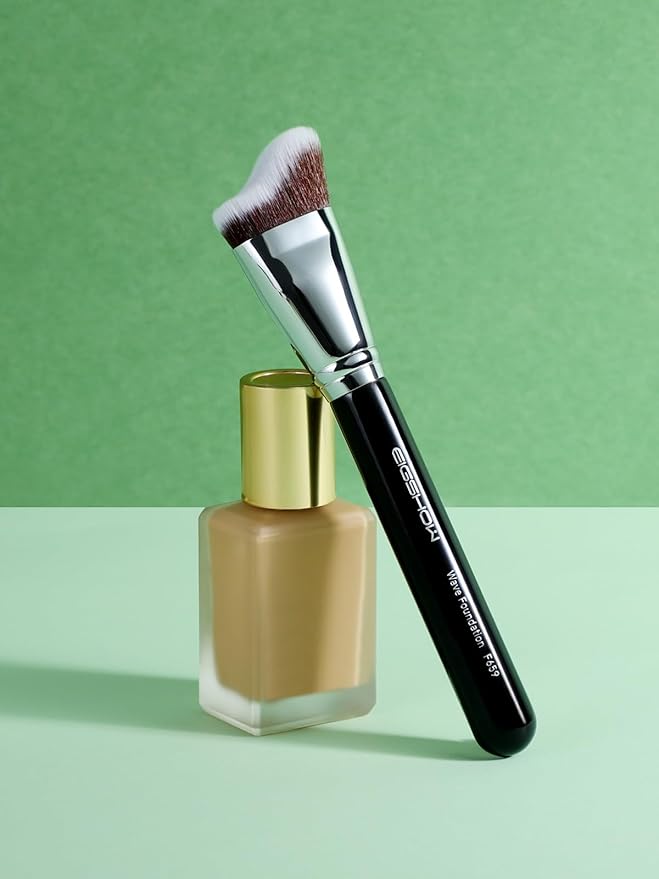 EIGSHOW Foundation Brush with Wave Shaped Head for Liquid, Cream, Powder Blending Cheekbones Jawline, Large Premium Dense Synthetic Bristles (F659)
