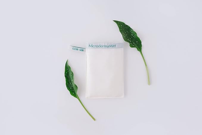 MicrodermaMitt Clear Skin Exfoliating Mitt for Face, Lips, Neck - Gentle Dead Skin Remover & Facial Scrub Clears Blackheads, Unclogs Pores, Evens Skin Tone & Texture, Lips Scrub Care, Lip Exfoliator