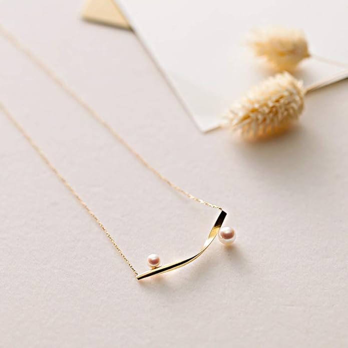 Japanese 4.5-6.0mm Akoya Cultured Pearl Pendant Necklace for Women with 18K Yellow Gold | Stylish Design Excellent Gift | Pearl Necklace