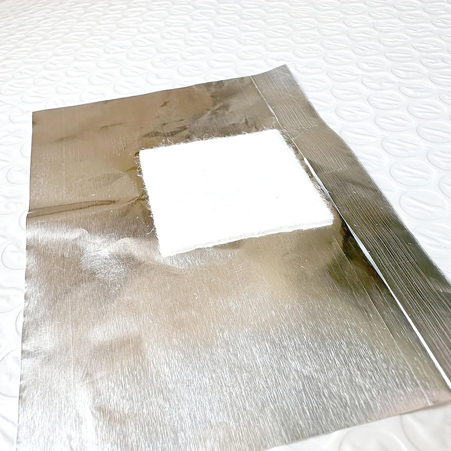 1000PCS Nail Polish Remover Foil Wraps, Nail Polish Remover Wrap with 1.18'' Pre-attached Lint Free Cotton Pads, Foil Wraps Aluminium Soak Off Gel Nail Polish Removal Tool Finger