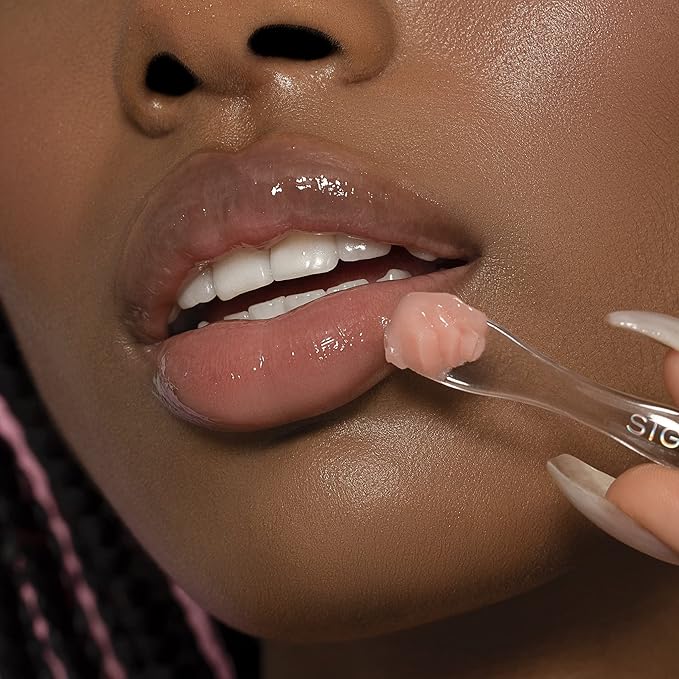 Sigma Beauty Hydro Melt Lip Mask - Hush - Lip Sleep Mask or Day Mask - Plumps, Hydrates and Adds Shine - Leave On Lip Mask with Hyaluronic Acid, Vitamin E, Jojoba oil, and Shea Butter