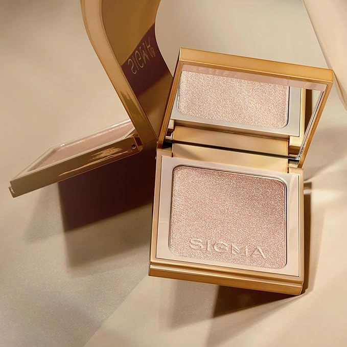 Sigma Beauty Highlighter Makeup – Illuminating Highlighting Powder for Face, Sheer Glimmer Face Highlighter for Cheeks, Cupid’s Bow, & Brow Bone (Sizzle, Rosy Gold Metallic)